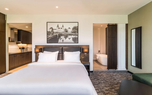 Radisson Hotel &Suites Amsterdam South