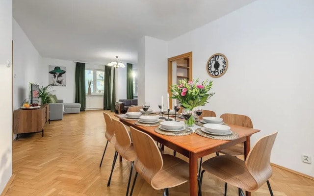 Lumina apartment for family in Warsaw