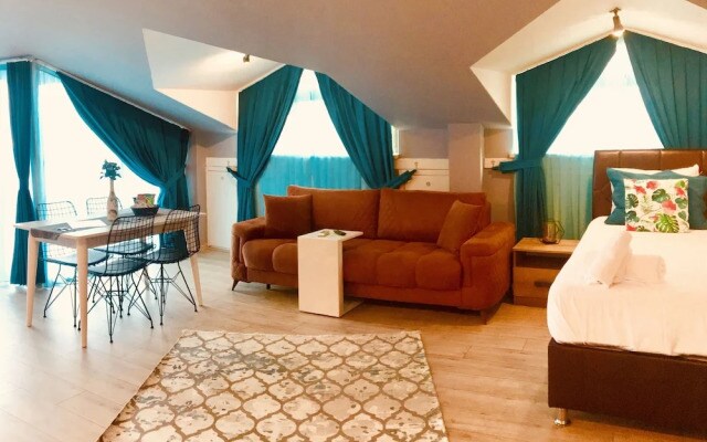Sirena's Suites