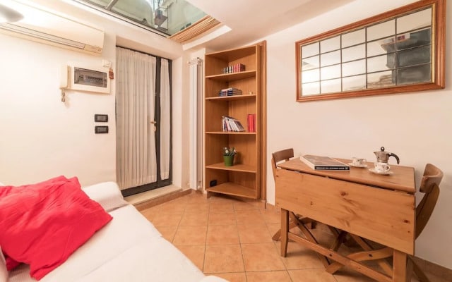 Sweet Suite near Pantheon