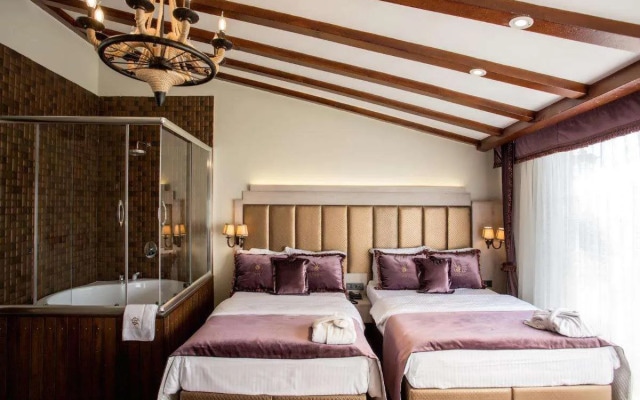Bonne Sante Hotel