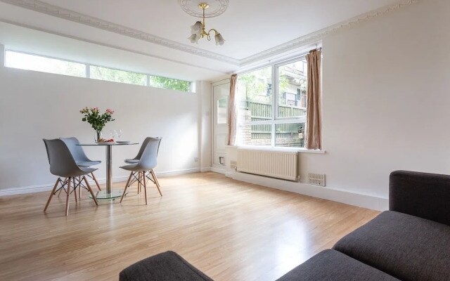 2 Bedroom Flat In Hammersmith Near The Thames