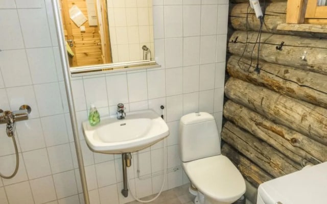 House  Salla