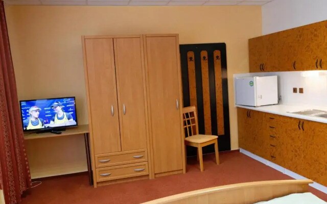 Hotel KAMU GARNI