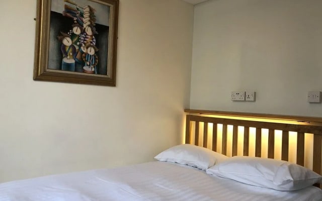 Hotel 24