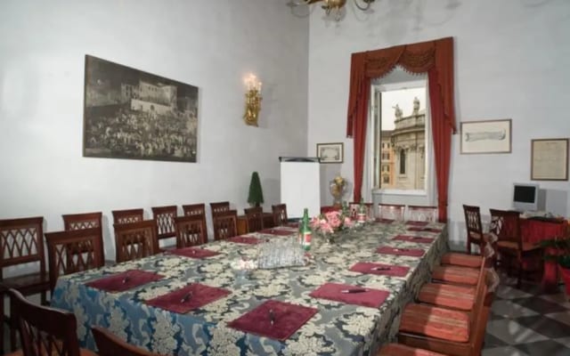 Отель Antico Palazzo Rospigliosi