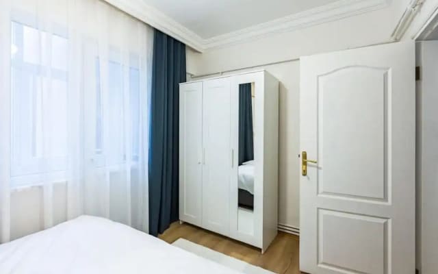Missafir Superb Flat in the Heart of Cihangir