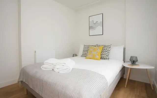 Moonside - Stunning Angel Apartments