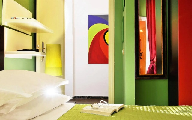 Hotel Colors