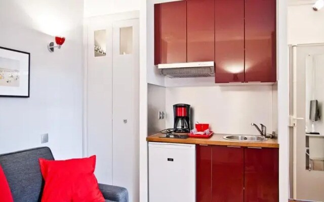 Pick a Flat - Le Marais / Place de Vosges Studio