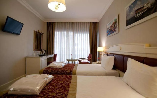 Taksim Metropark Hotel