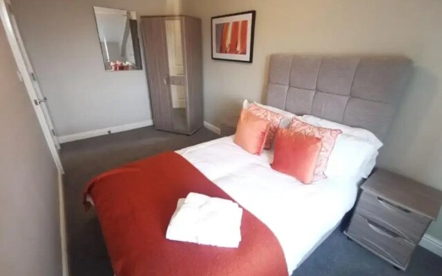 CR Mersey View 1 Bedroom Apartment