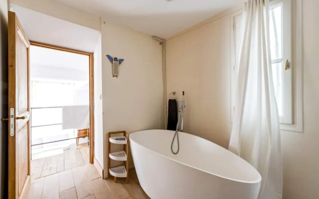 Beautiful Designer Apartment With a Stamp - Marais