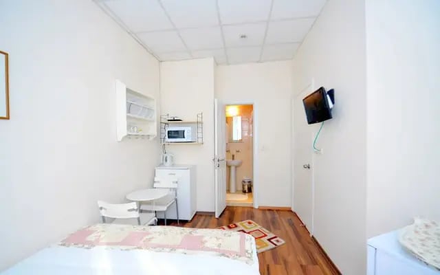 Finch Apartments