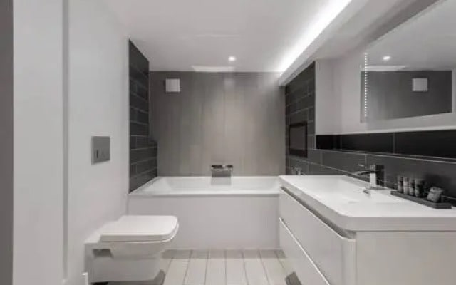 Leicester Square 3Br Penthouse W/ Terrace & Lift