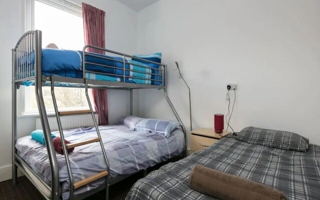 6 Bedroom Chorlton Townhouse