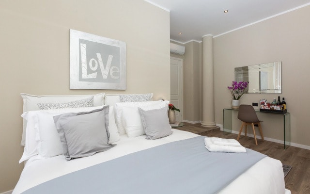 126 Gracchi Suites
