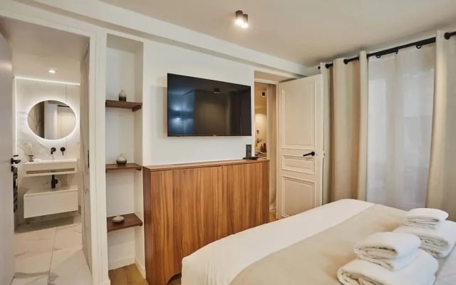 Superb Apartment Center of Paris by Studio Prestige