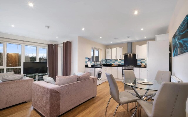 London Heathrow Living Serviced Apartments - Apt 3