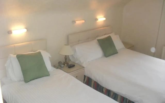 Pine Lodge Hotel & Restaurant Mansfield