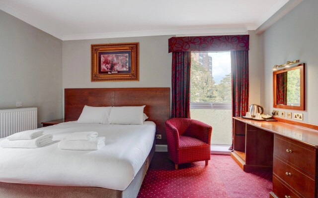 Liverpool Aigburth Sefton Park Hotel By Belvilla