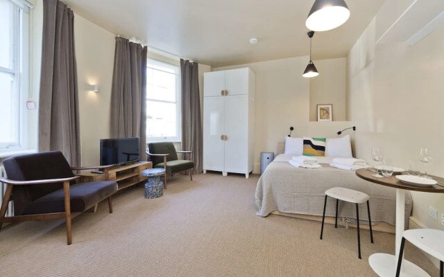 Spacious Studio Suite Near Regents Park, London