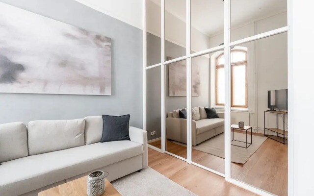 Stylish Historical Loft with Sauna & Free Parking