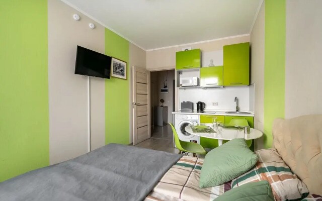 Modern Studio by Simply Comfort. Gym.