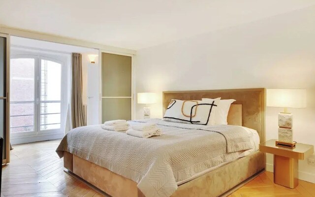 Elegant Apartment - 2bd/6p - Avenue Montaigne