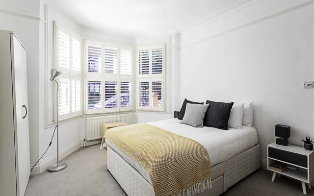 Cozy 2 Bed Apartment in Chiswick