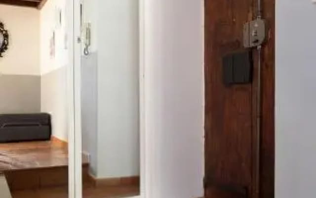 Monica 2