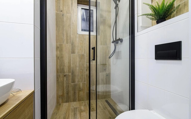 Lovely 1 Bedroom Aparment Fully Revovated