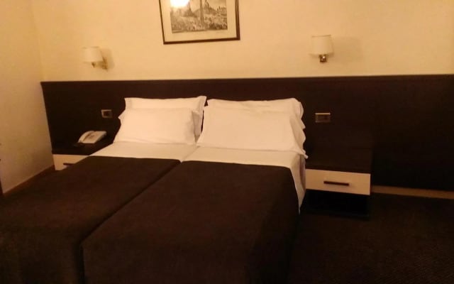 Hotel Tritone Rome