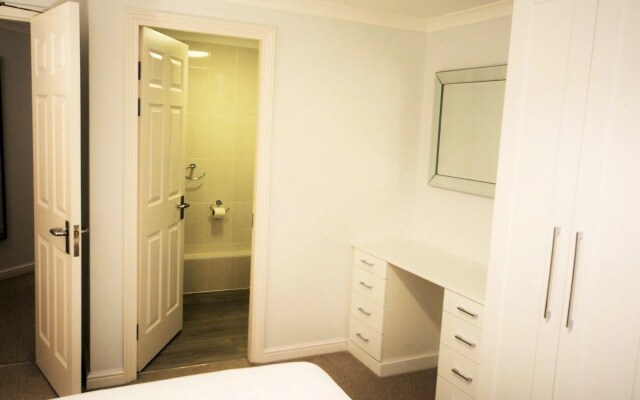 Zen Apartments - Docklands