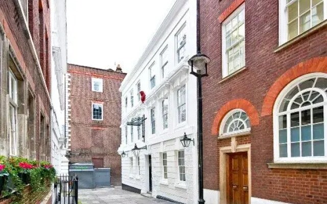 Eldon Chambers Flat 2 by City Living London