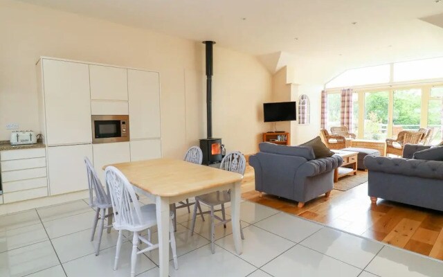 Dinkley Cottage