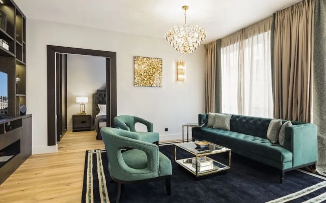 Luxury Apartment Paris Louvre II