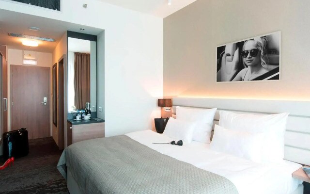 Grid Hotel
