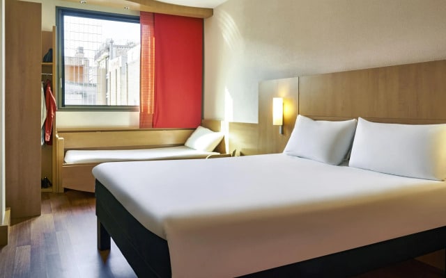 ibis Barcelona Centro Sagrada Familia