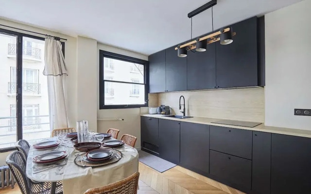 Superb Apartement Tour Eiffel Invalides