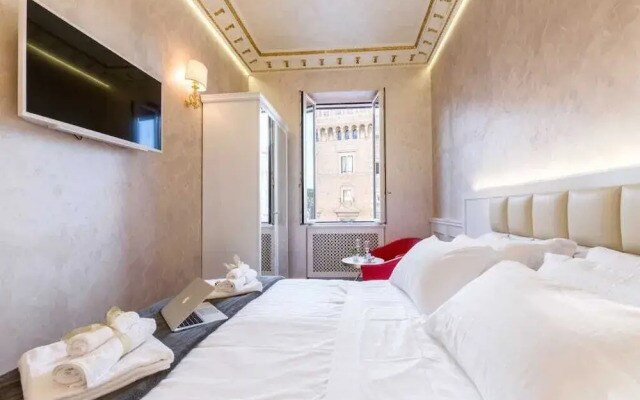 Piazza Venezia Luxury Suite