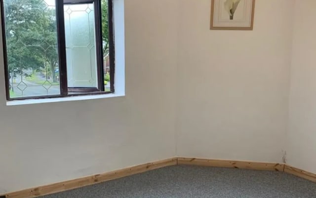 Corner Shop Apartments Sleeps 5 Parking