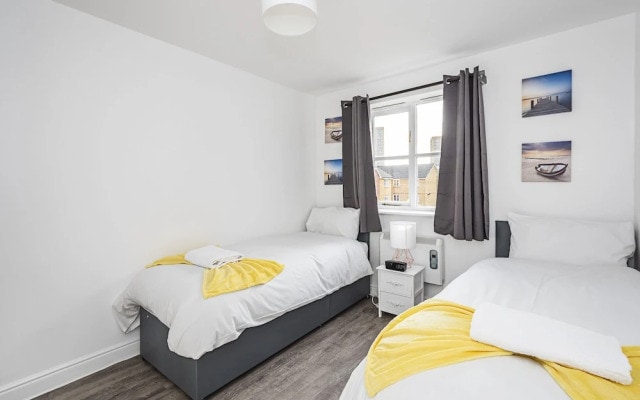 Modern 2 Bedroom Lewisham Apartment