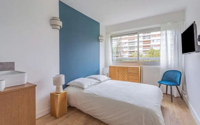 Appart'Hôtel Luminous Vue Seine- Paris 15min