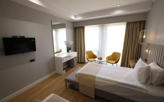 ADM Grand Hotel