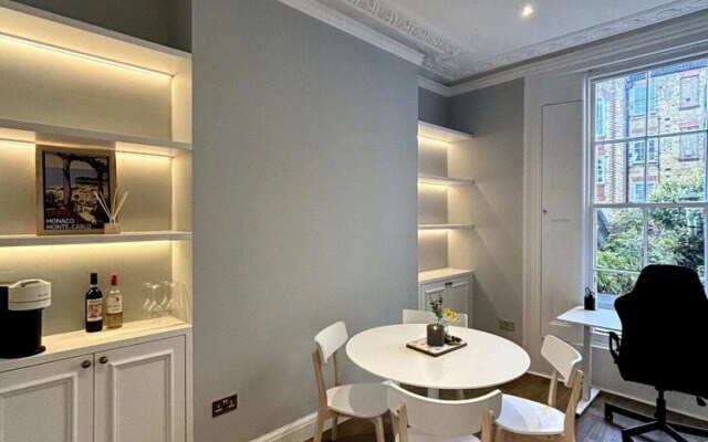 Elegant & Beautifully Presented 1BD Flat- Chelsea!