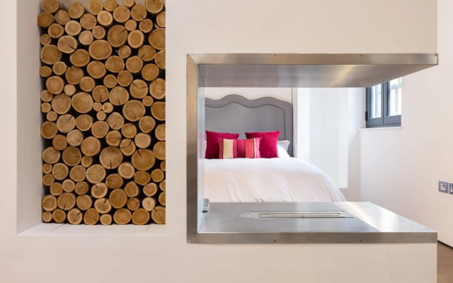 Contemporary One Bedroom Apartment - Borough