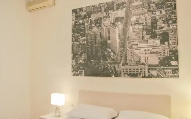 Sezar Rooms