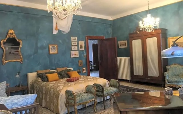 La Chambre DElla