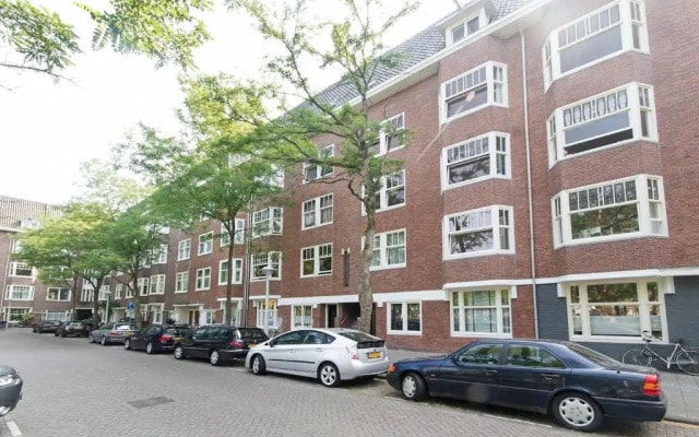 BEAUTIFUL APARTMENT WITH ASIAN STYLE BEDROOM NEAR RAI&CENTER 4p
